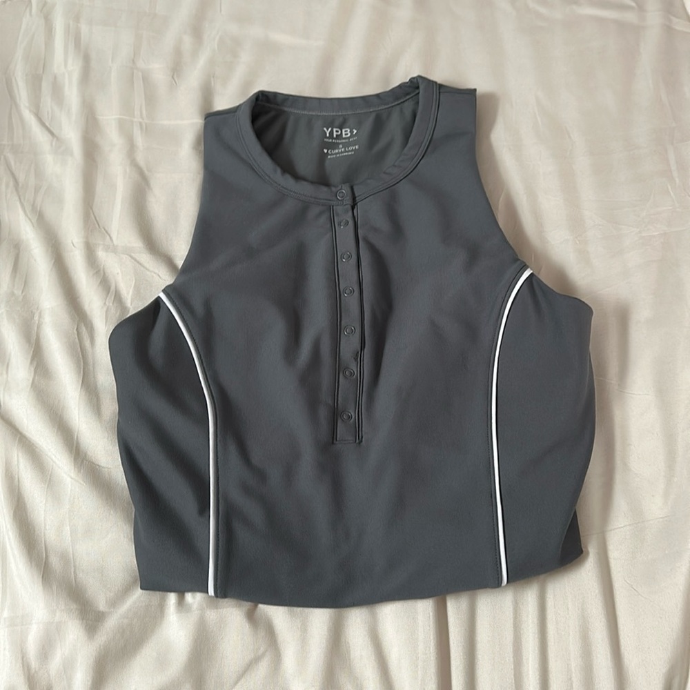 Sports bra